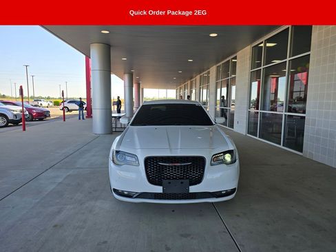 Used 2021 Chrysler 300 S RWD image 2