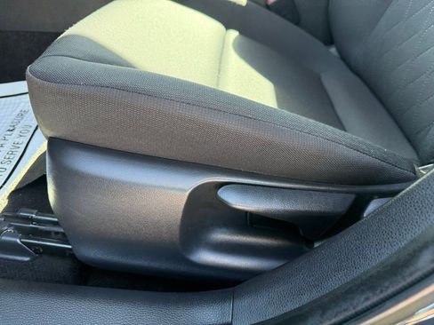 Used 2024 Toyota Corolla LE image 14