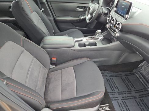 Used 2025 Nissan Sentra SR image 6