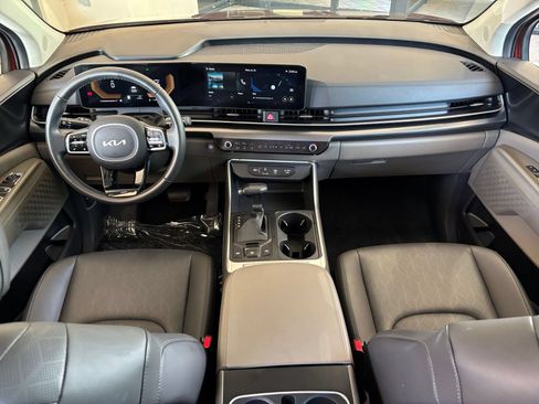 Used 2026 Kia Carnival FWD image 35