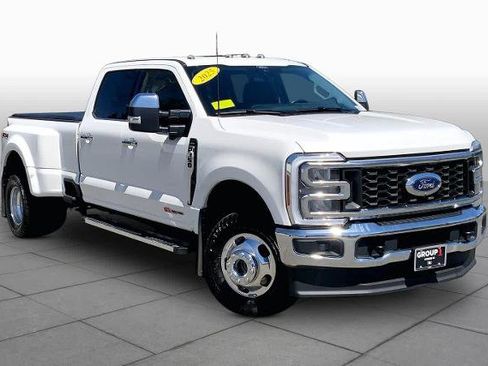 Certified 2025 Ford F350 Lariat w/ Chrome Package AWD/4WD image 3