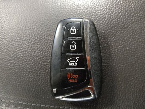 Used 2018 Hyundai Santa Fe Sport FWD image 32