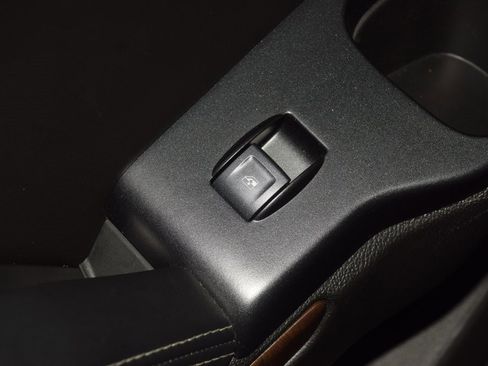 Used 2020 Chevrolet Tahoe LS w/ Enhanced Driver Alert Package image 43