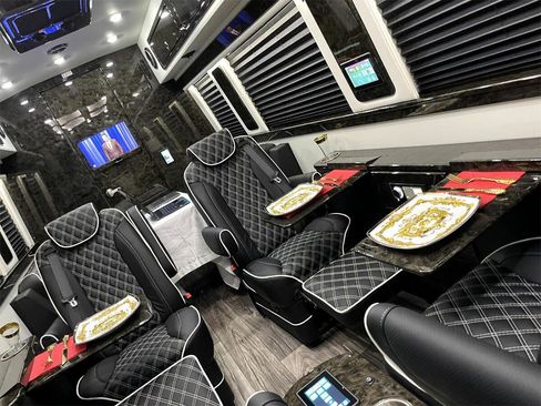 Used 2022 Mercedes-Benz Sprinter 3500 image 37