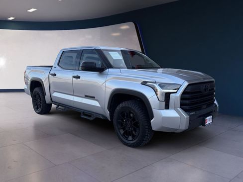 Used 2023 Toyota Tundra SR5 AWD/4WD image 7