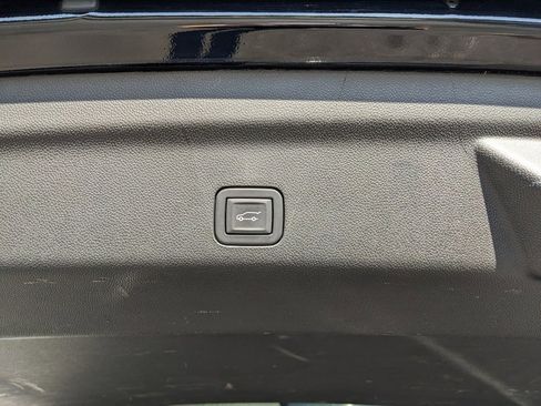 Used 2024 Chevrolet Tahoe Premier image 47