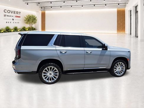 Used 2023 Cadillac Escalade Premium Luxury w/ LPO, Floor Liner Package AWD/4WD image 16