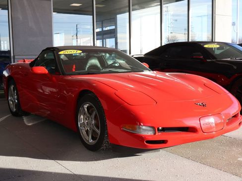 Used 2001 Chevrolet Corvette Base w/ Preferred Equipment Group2 image 8