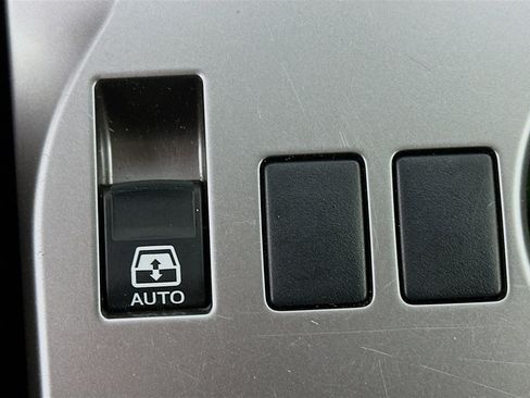 Used 2024 Toyota 4Runner SR5 image 25