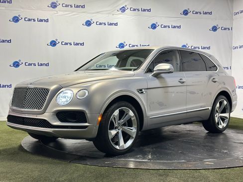 Used 2018 Bentley Bentayga AWD/4WD image 4
