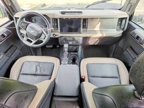 Used 2024 Ford Bronco Wildtrak AWD/4WD image 7