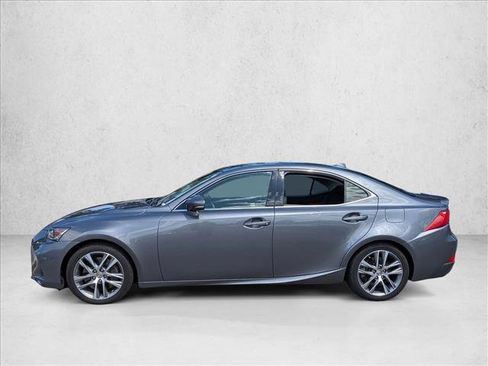 Used 2019 Lexus IS 300 image 9