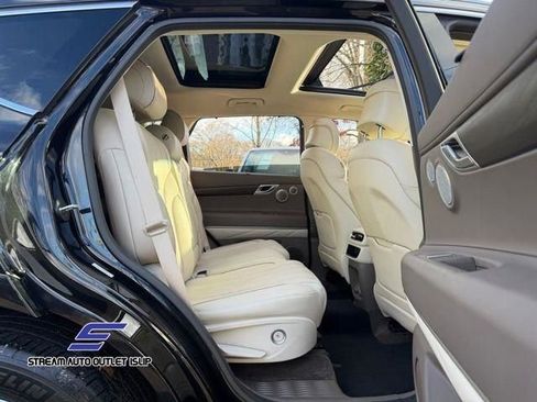 Used 2024 Genesis GV80 2.5T w/ Advanced Package image 16