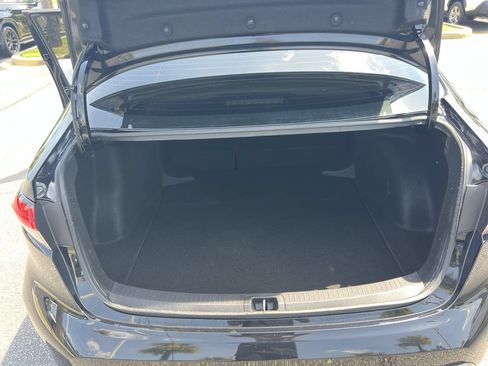 Used 2024 Toyota Corolla SE FWD image 33