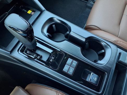 New 2026 Subaru Outback Touring XT image 5