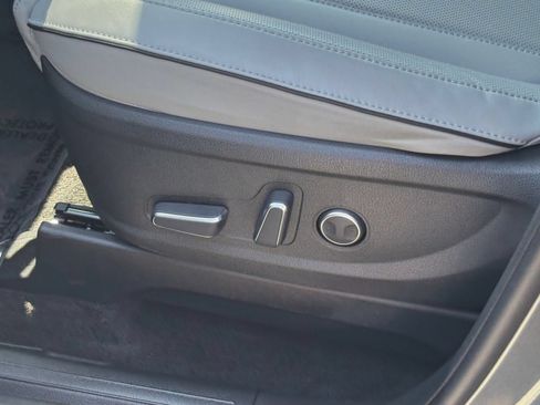 Used 2025 Hyundai Palisade SEL FWD image 23