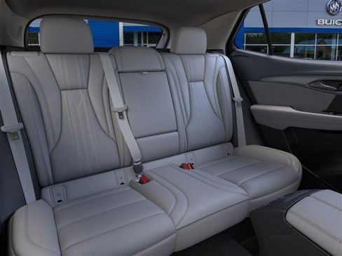 New 2026 Buick Envision Avenir image 17