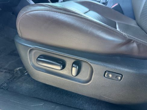 Used 2020 Toyota Tacoma Limited AWD/4WD image 17