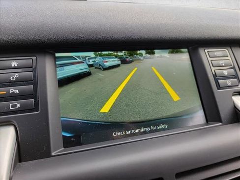 Used 2019 Land Rover Discovery Sport SE AWD/4WD image 22