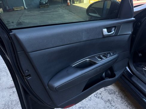 Used 2019 Kia Optima S FWD image 22