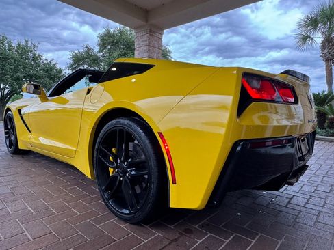 Used 2019 Chevrolet Corvette Stingray Coupe w/ 1LT RWD image 8