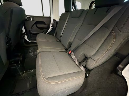 Used 2025 Jeep Wrangler Unlimited Sport AWD/4WD image 13