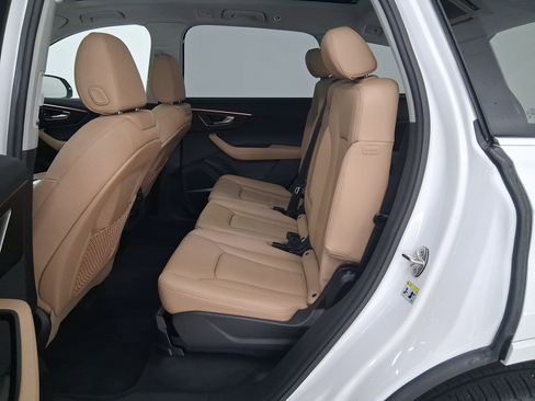 Certified 2025 Audi Q7 3.0T Premium Plus w/ Premium Plus Package image 13