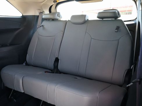 New 2026 Toyota Sienna XLE image 30