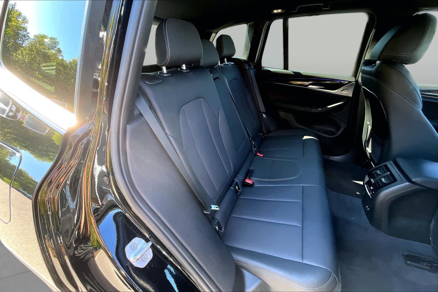 Used 2023 BMW X3 sDrive30i w/ Premium Package w/ZPA RWD image 19
