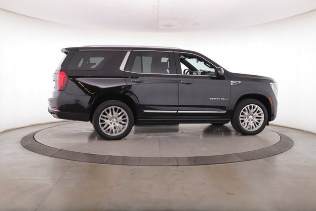 Used 2026 GMC Yukon Denali w/ Sun & Power Step Package AWD/4WD image 6