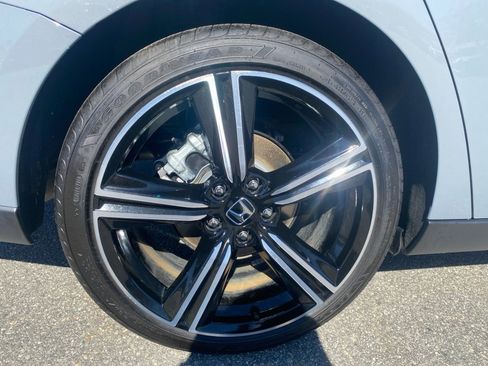 Certified 2025 Honda Accord Sport image 27