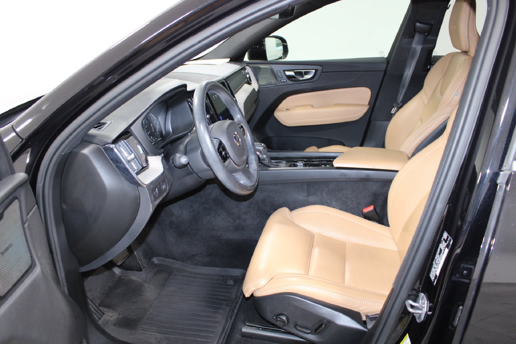 Used 2020 Volvo XC60 T6 Inscription AWD/4WD image 22