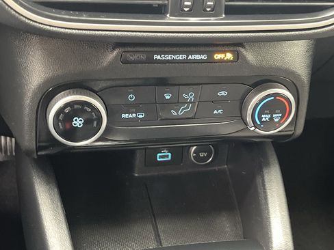 Certified 2021 Ford Escape SE FWD image 19