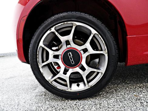 Used 2013 FIAT 500 Sport w/ Beats Audio Pkg image 17