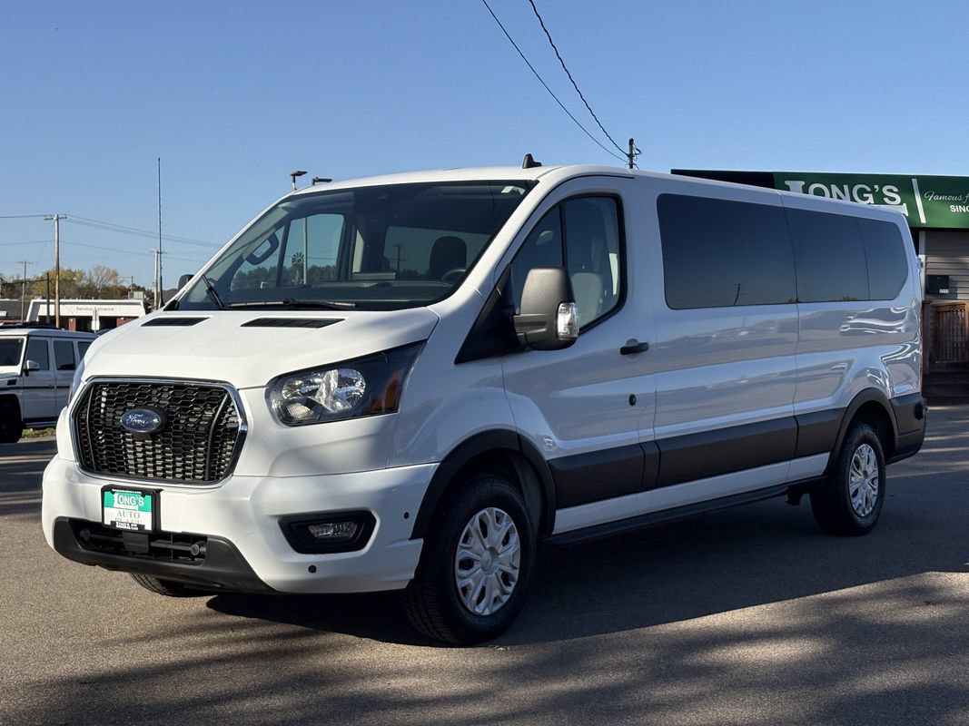 Used 2024 Ford Transit 350 XLT RWD image 4