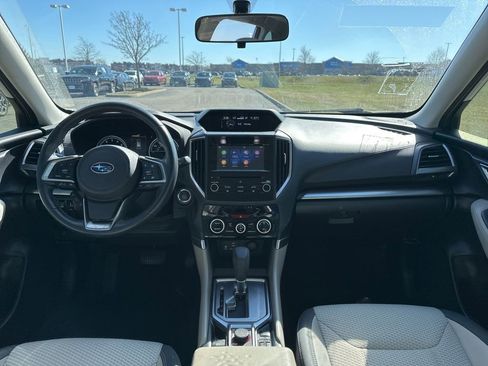 Used 2022 Subaru Forester Premium image 20