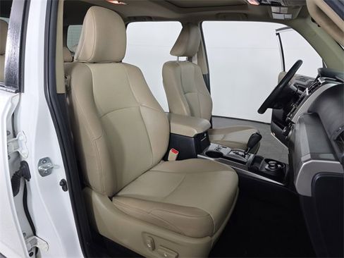 Used 2020 Toyota 4Runner SR5 Premium w/ Moonroof Package image 24