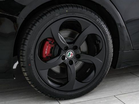 Used 2019 Alfa Romeo Giulia w/ Quick Order Package 22K Sport image 50