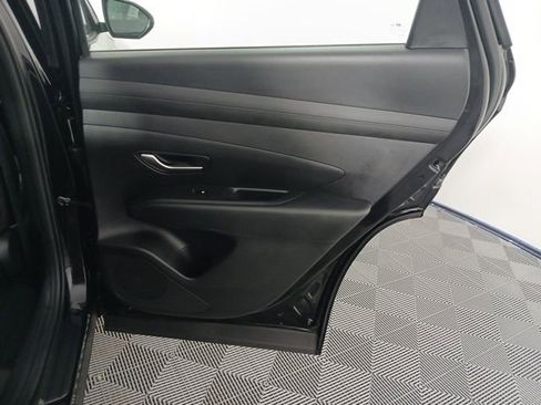 Used 2025 Hyundai Tucson SE image 20