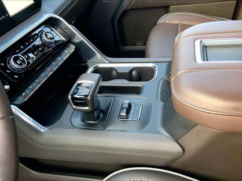 Used 2022 GMC Sierra 1500 Denali image 13