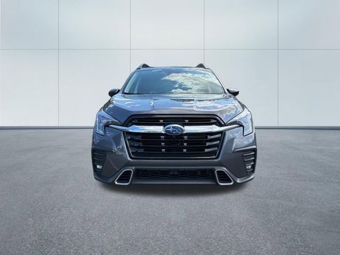 Used 2024 Subaru Ascent Touring AWD/4WD image 2