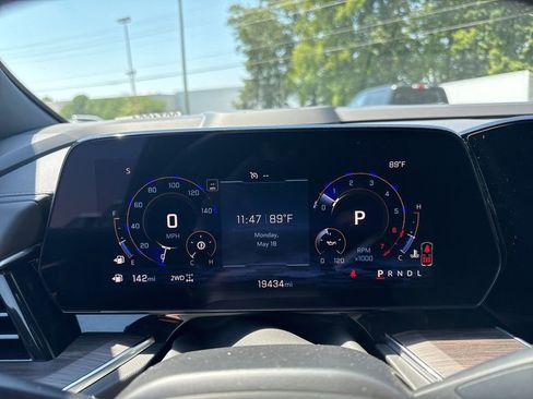 Used 2025 Chevrolet Tahoe LT AWD/4WD image 27