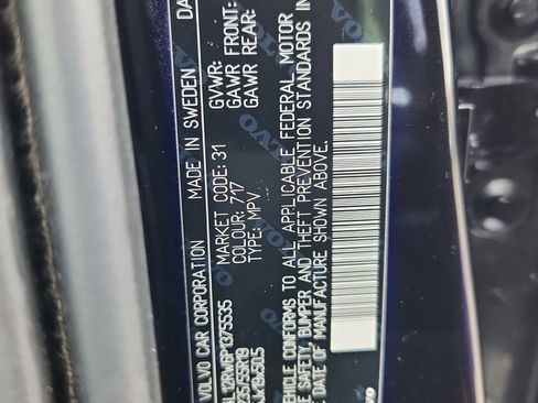 Used 2023 Volvo XC60 B5 Plus image 20