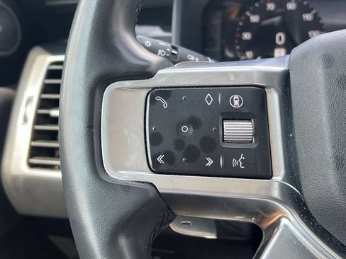 Used 2024 Land Rover Discovery S AWD/4WD image 29