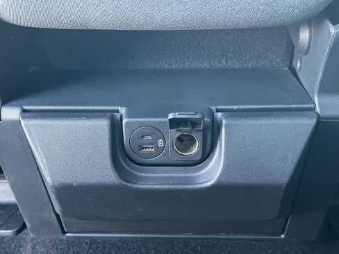 Used 2023 Ford F150 XLT image 23