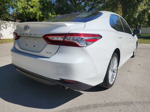 Used 2019 Toyota Camry XSE image 8