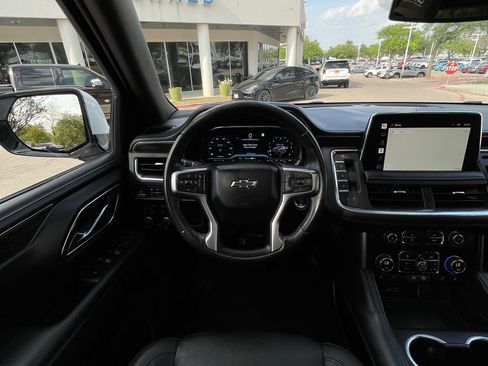 Used 2022 Chevrolet Tahoe Z71 image 11