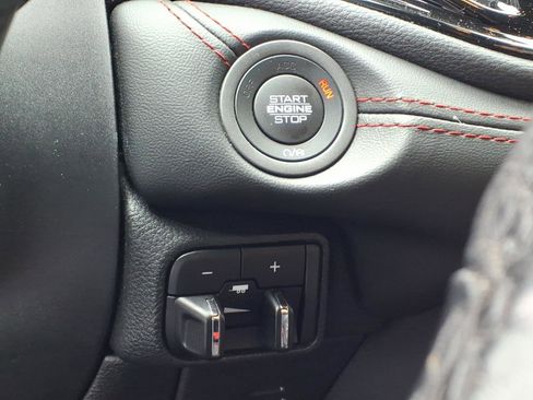 Used 2024 Dodge Durango GT AWD/4WD image 17