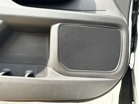 Used 2022 Toyota Sienna XLE image 19