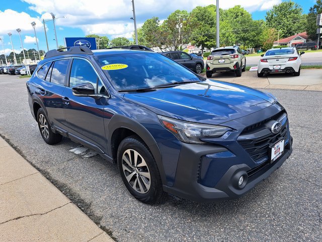 Certified 2025 Subaru Outback Premium AWD/4WD image 10